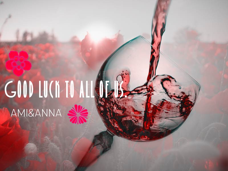 背景が赤い花畑でワイングラスに赤ワインが注がれている合成画像